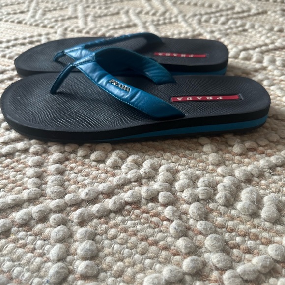 Men’s Prada flip flops - Picture 3 of 4